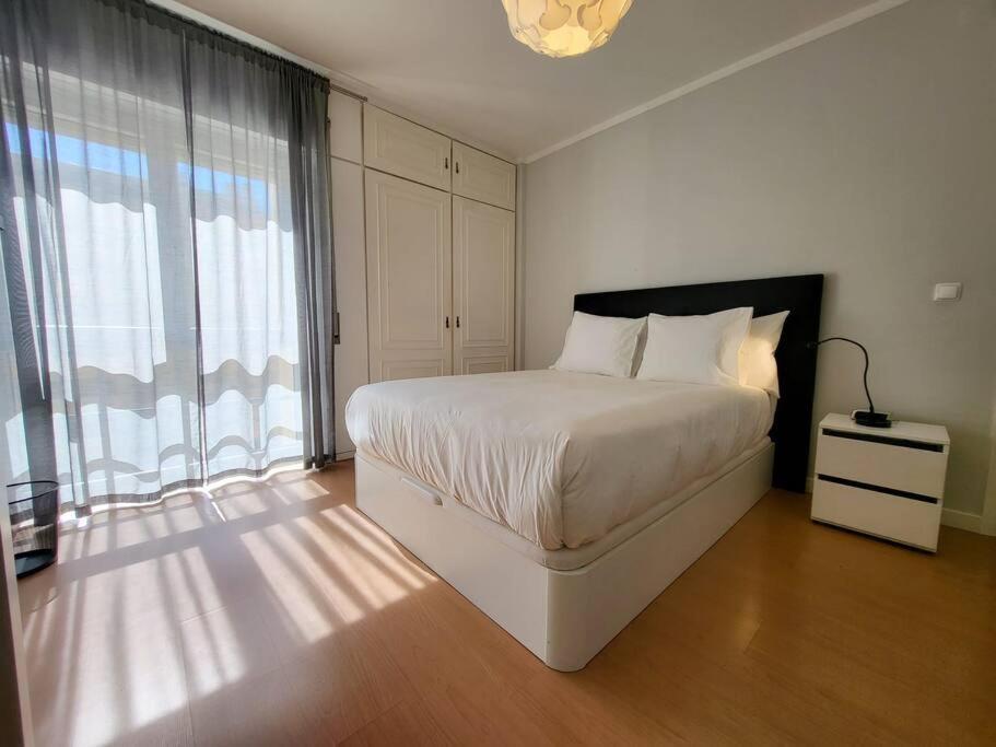 Apartamento Family-friendly Flat 2br 2ba Metro Telheiras
