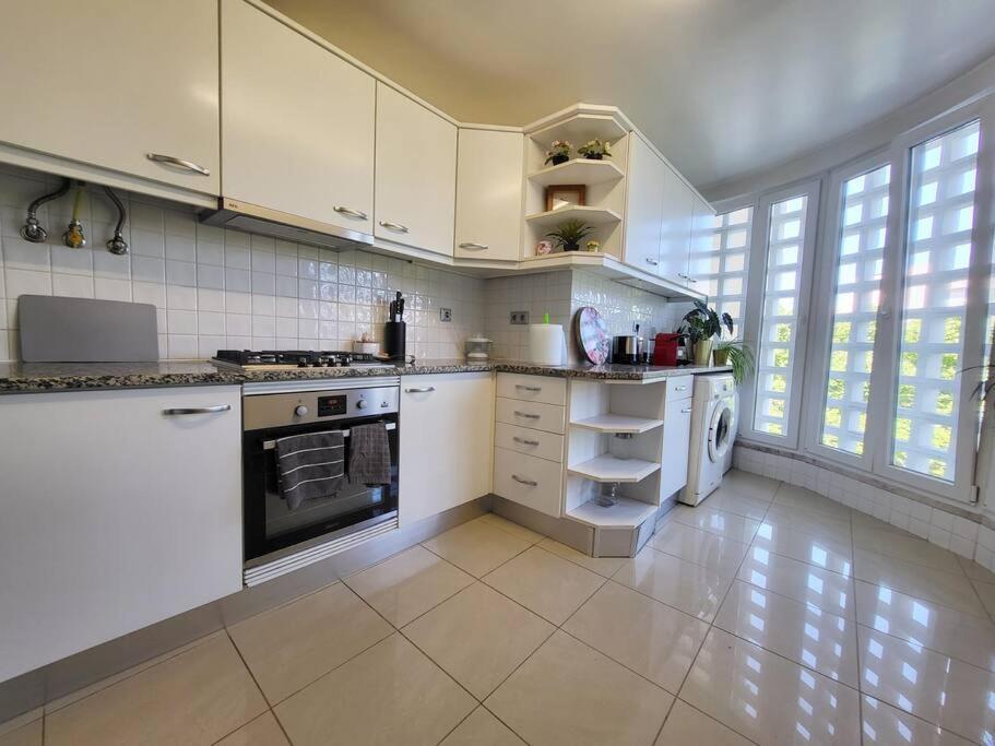 Family-friendly Flat 2br 2ba Metro Telheiras Apartment Lisbon