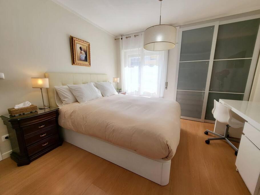 Family-friendly Flat 2br 2ba Metro Telheiras Lisboa